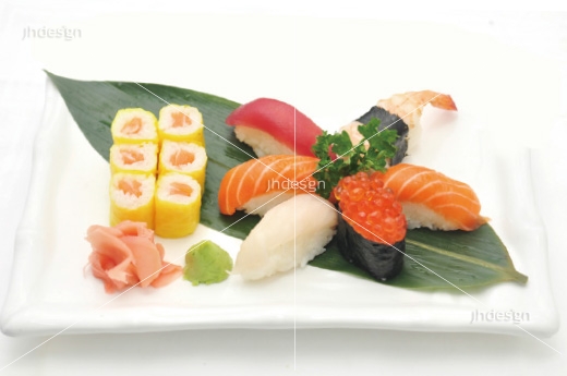MT5 Assortiment de 6 sushi, 6 maki