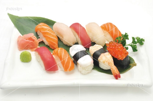 MT6 Assortiment de 10 sushi